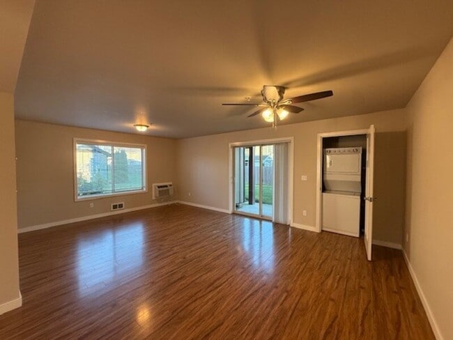 Foto del edificio - 2005 Aaron Dr