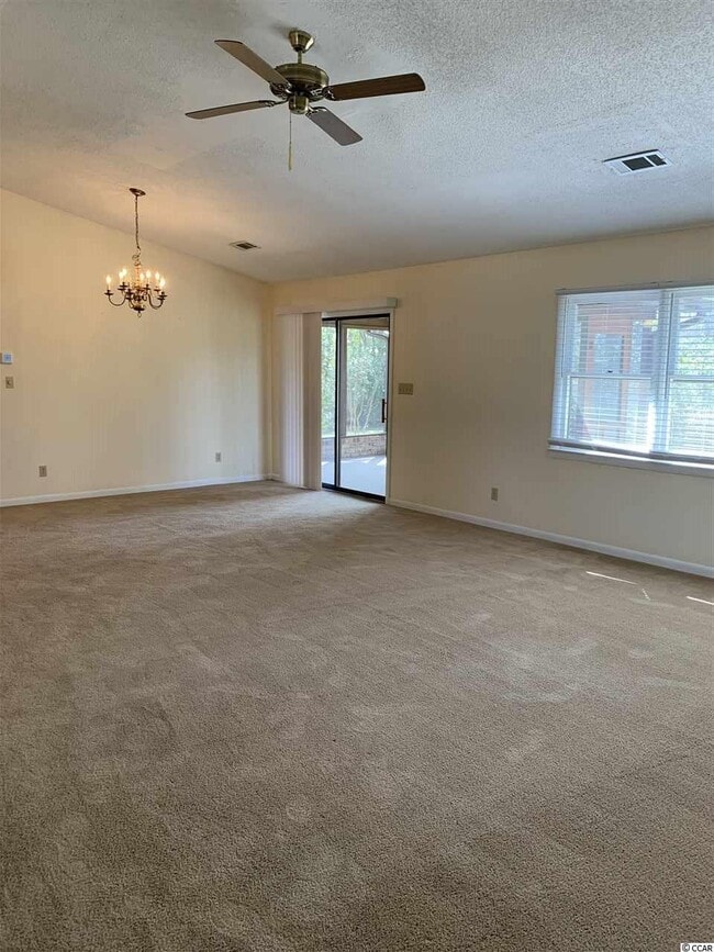 Building Photo - 47 Evergreen Cir