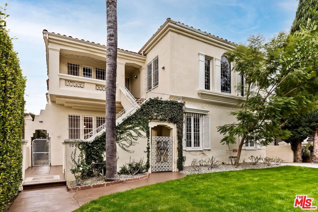 Foto principal - 1050 S Ogden Dr