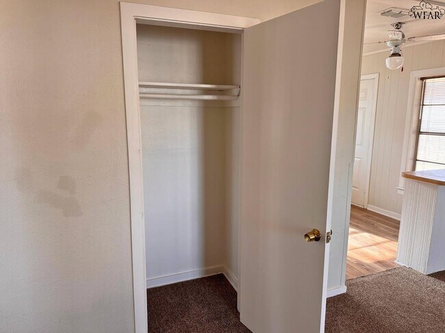 Building Photo - 2907 Moffett Ave