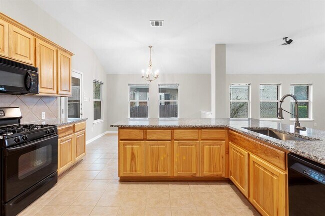 Foto del edificio - 2205 Speidel Dr