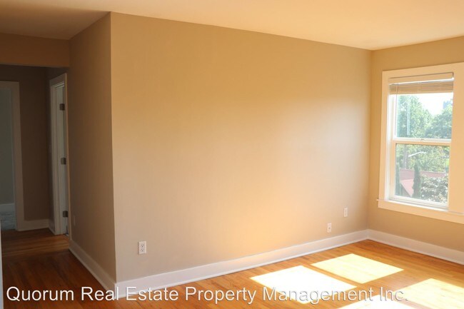Building Photo - 2 br, 1 bath House - 715 - 24th Ave #305