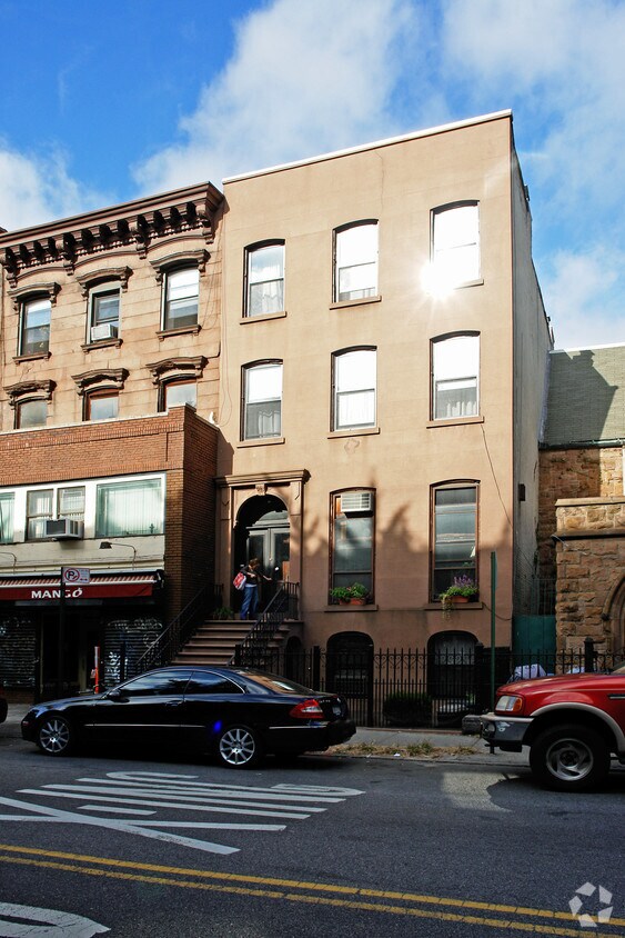 Foto del edificio - 50 7th Ave
