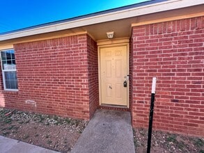 Building Photo - 1112 82nd St