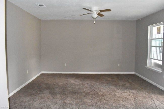 Foto del edificio - 1227 Corinth St