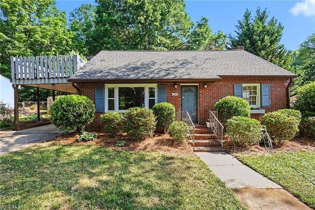 Foto del edificio - 1249 Wedgewood Dr