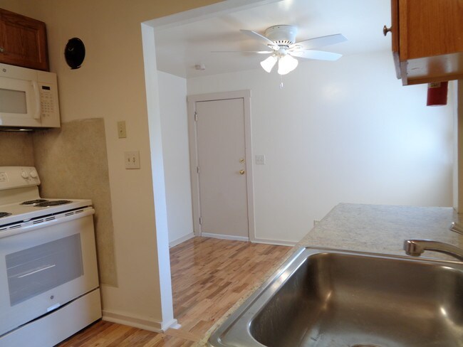 Foto del edificio - 698 Lindley St