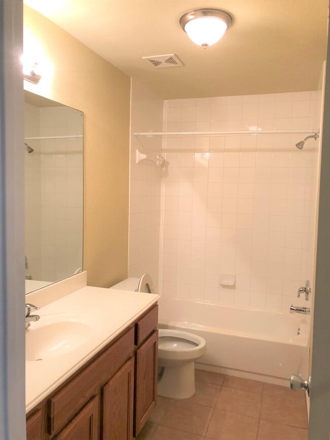 Foto del edificio - 21481 W Wallis Dr