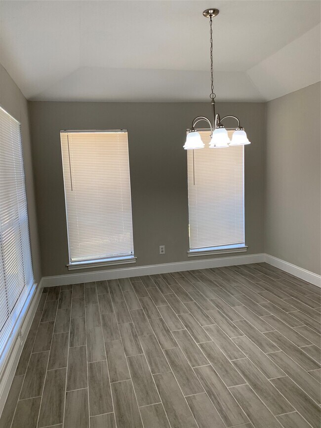 Building Photo - 15303 Paseo Del Rey Dr