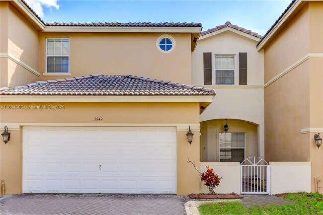 Foto del edificio - 5549 NW 113th Ct