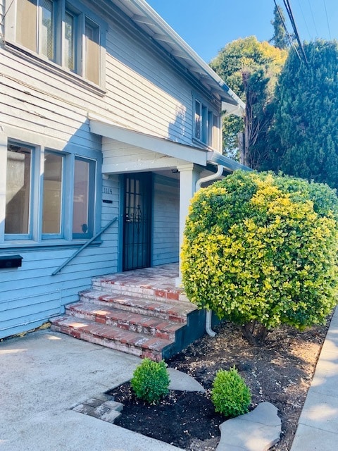 Front of house - 1116 Dean Ave