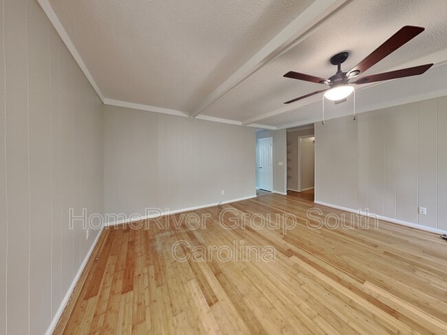 Building Photo - 2380 Spring Valley Dr