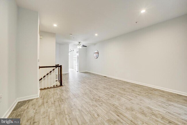 Foto del edificio - 2501 Sayles Pl SE