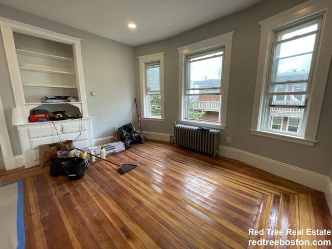 Building Photo - 44 Ashley St