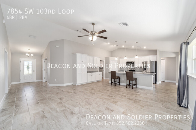 Foto del edificio - 7854 SW 103rd Loop