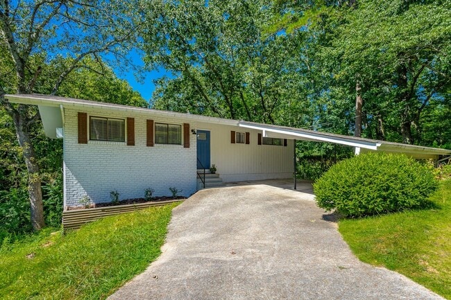 4 Bedroom Red Bank home! - 4 Bedroom Red Bank home!