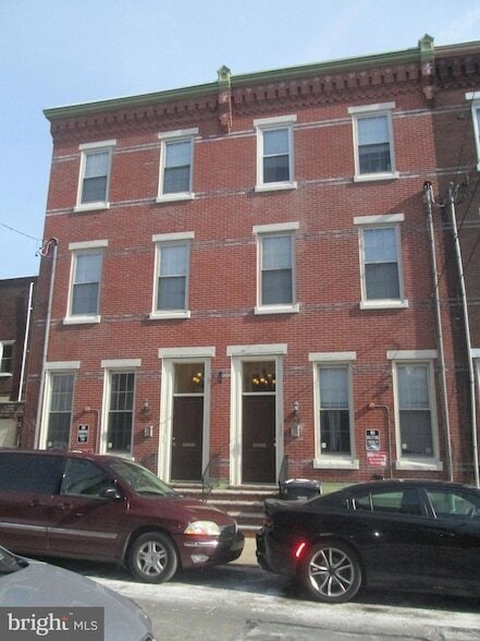 Photo - 923 N 15th St Townhome