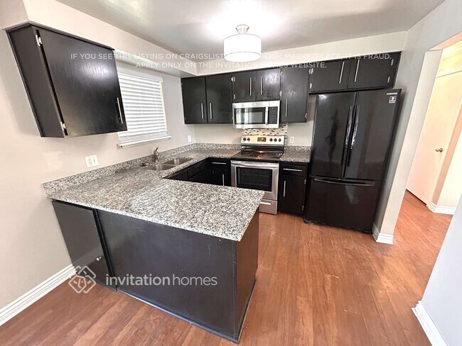 Foto del edificio - 5262 Skeeswood Dr