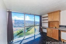 Building Photo - 2211 Ala Wai Blvd