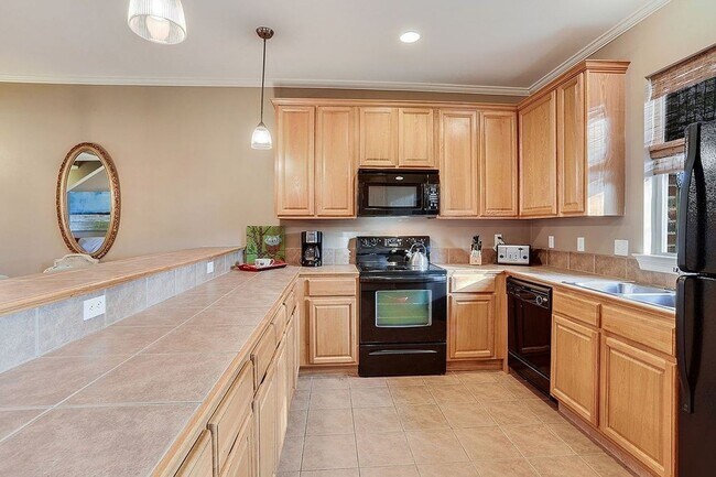 Foto del edificio - Arlington Trace 2BR/2.5BA Condo - Gated Co...