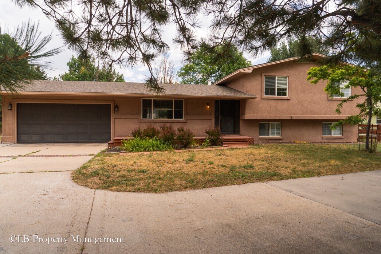 Foto principal - 1193 Turner Rd