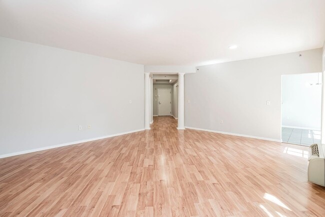 Building Photo - 4 Constellation Pl