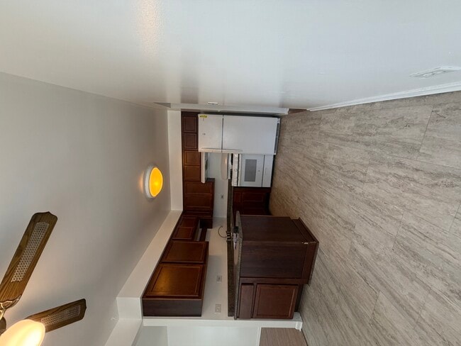 Building Photo - 4549 Forest Ave