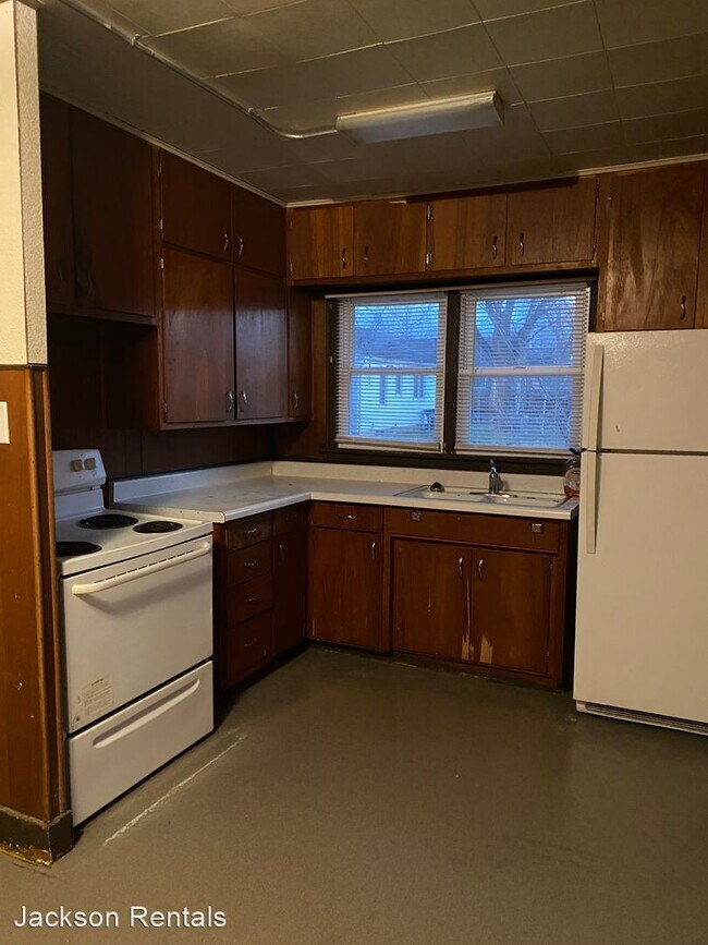 Foto del edificio - 2 br, 1 bath House - 427 Boston Ave
