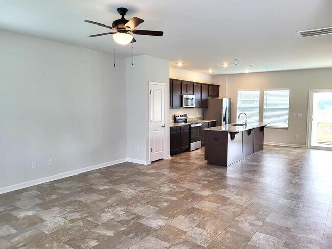 Foto del edificio - 185 Spotted Bee Wy