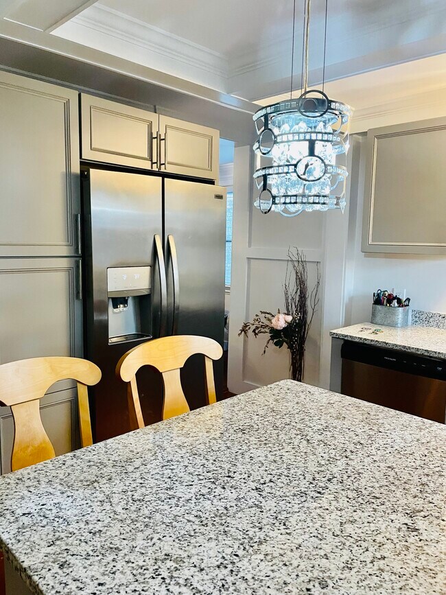 kitchen (stainless and granite) - 35 High St