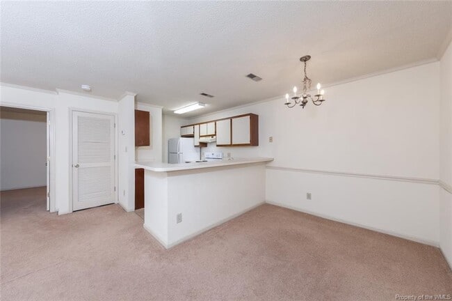 Foto del edificio - 105K Stratford Dr