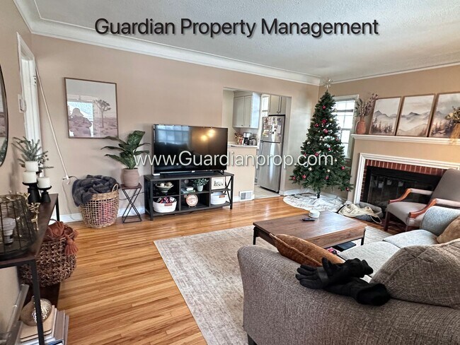 Foto del edificio - South Minneapolis Single Family Home, Garage, Fenced In Yard, Excellent Condition