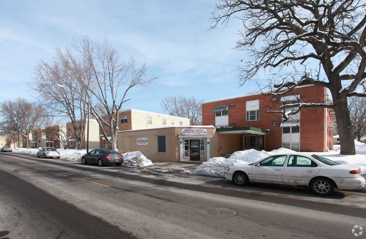 Primary Photo - 3520-3522 Penn Ave N