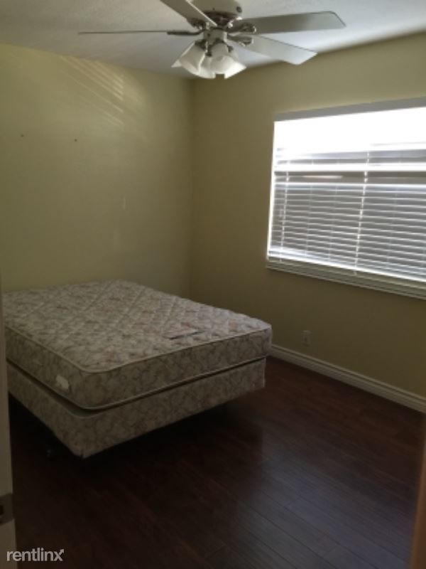 Building Photo - 1740 N Willow Woods Dr