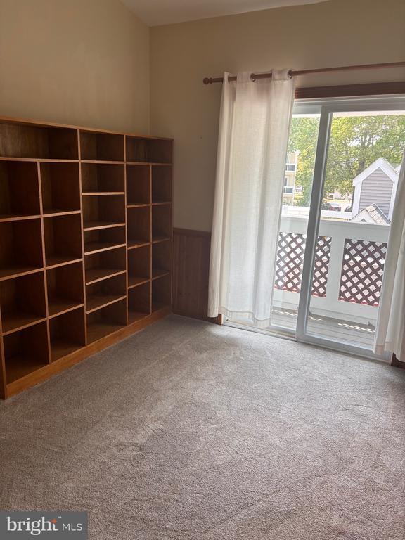 Building Photo - 12889 Grays Pointe Rd