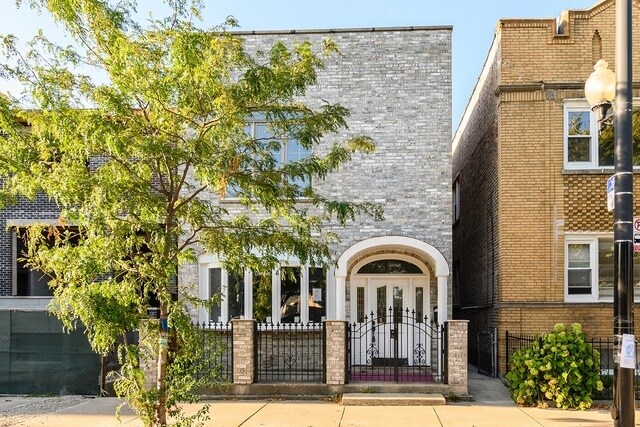 Primary Photo - 650 W 35th St