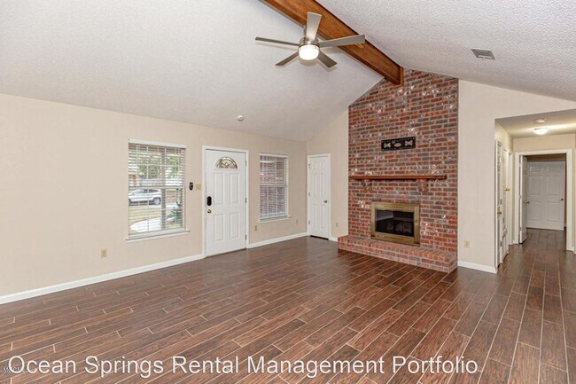 Building Photo - 3 br, 2 bath House - 2605 N 7th