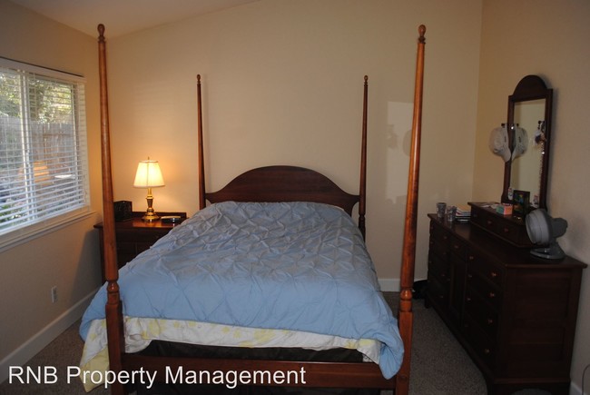 Building Photo - 5728 River Run Cir