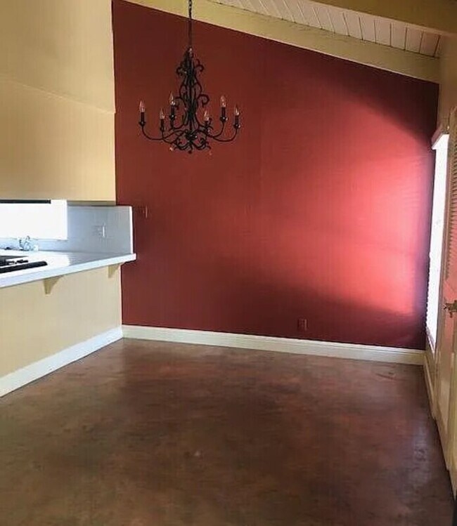 Foto del edificio - 317 W Sierra Ave