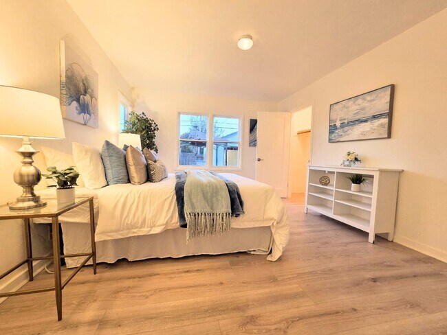 Foto del edificio - 3523 Kirkwood Dr