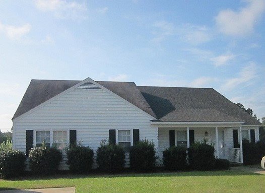 Primary Photo - 2827 Daisy Ln N
