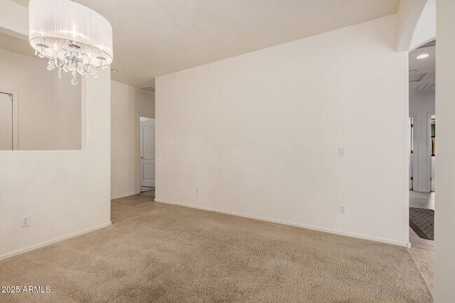 Foto del edificio - 298 E Diamond Trail