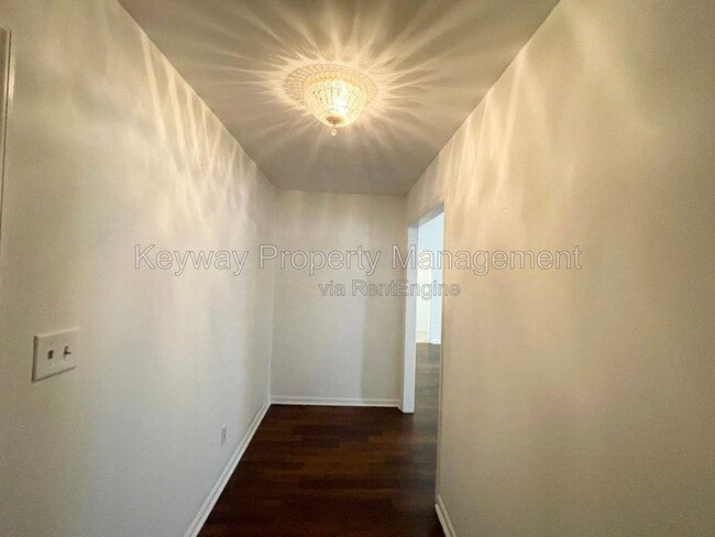 Building Photo - 2203 Sagemont Ct