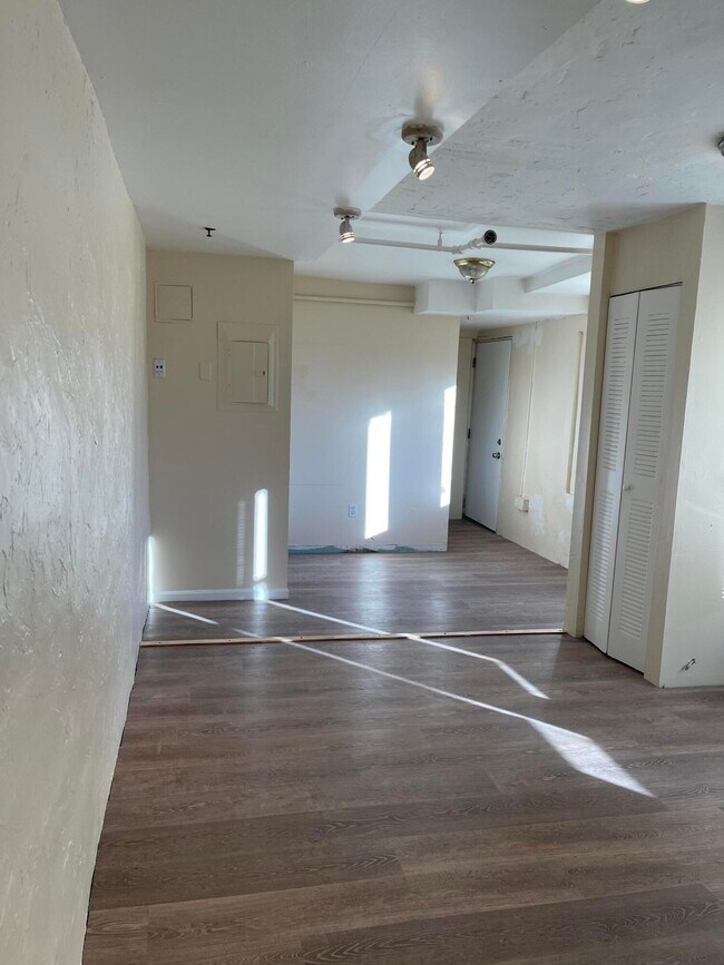 Foto del edificio - 4211 Parker Ave