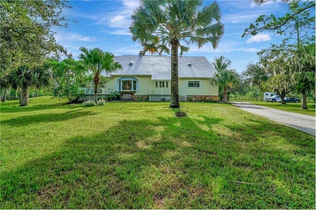Foto del edificio - 5212 Homeland Rd