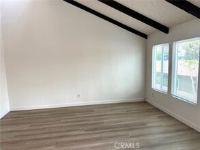 Building Photo - 1545 W Palmyra Ave