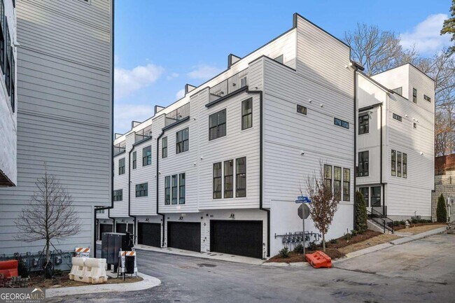 Foto del edificio - 1833 Gotham Ln NE