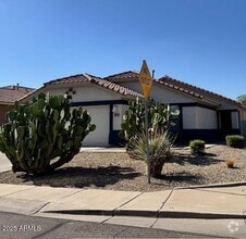 Building Photo - 44542 Yucca Ln