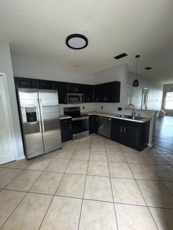 Foto del edificio - 828 Southern Creek Dr