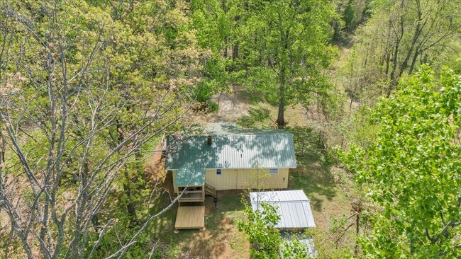 Foto del edificio - 1004 Rock Castle Ln SE